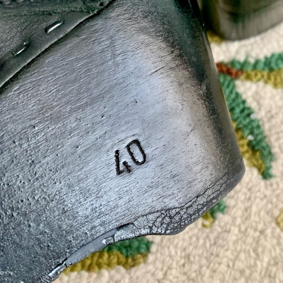 No. 6 Black leather clogs - Picture 8 of 11